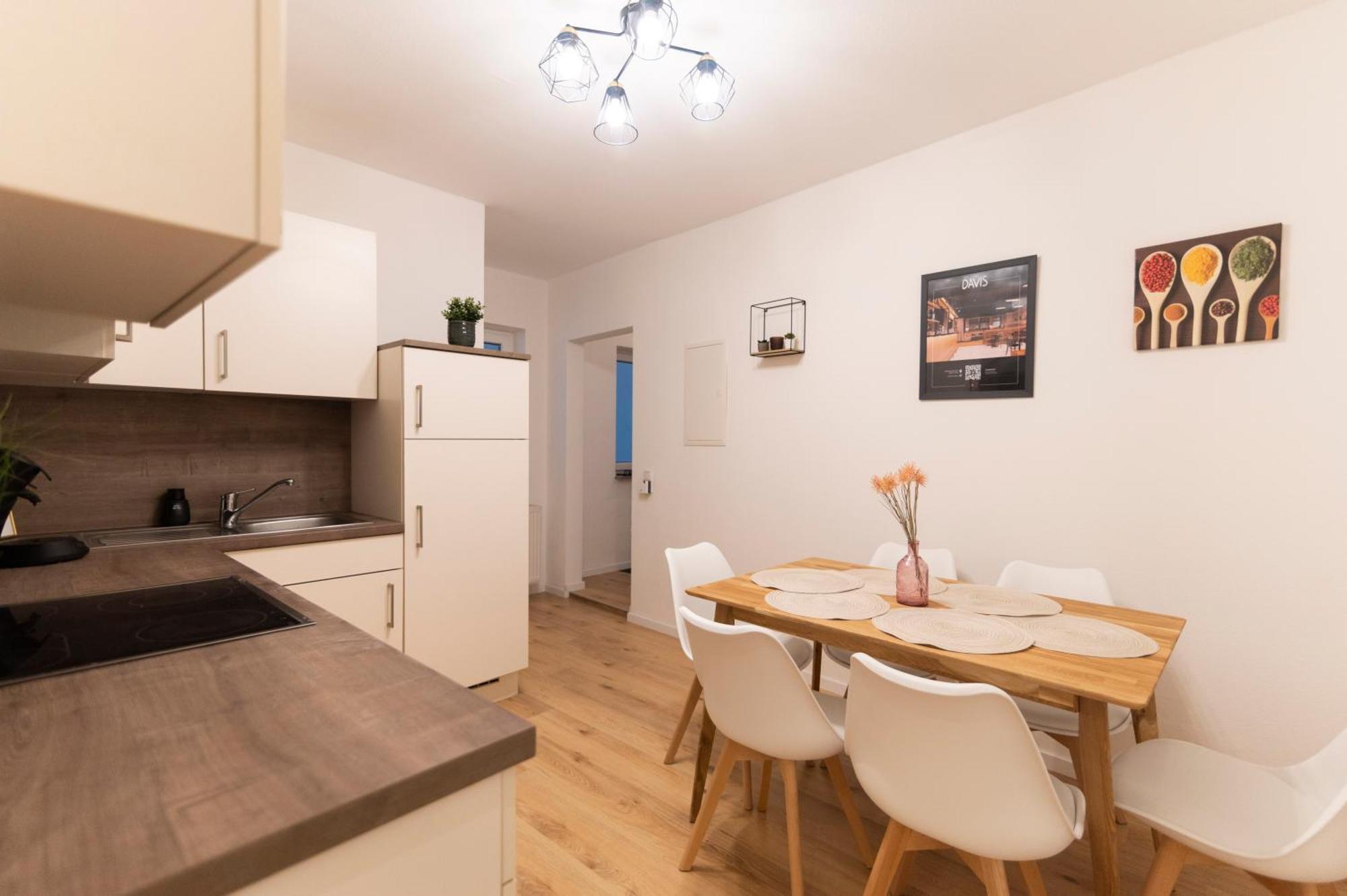 Peter Apartments - Premium Wohnung I 95Qm I 3 Schlafzimmer I Grosses Bad I Kueche I Wohnzimmer I Tv Фульда Экстерьер фото